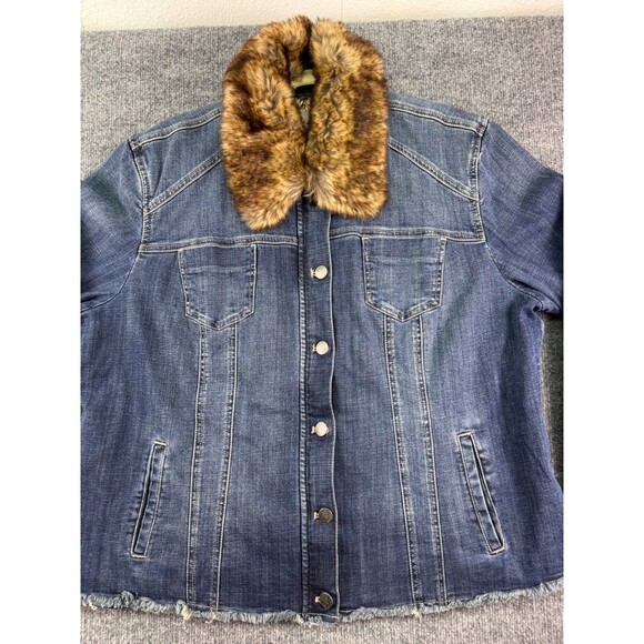 Chico's Removable Fur Collar Denim Jacket Women's Size 4 20/22 Raw Hem Lined - Picture 2 of 16